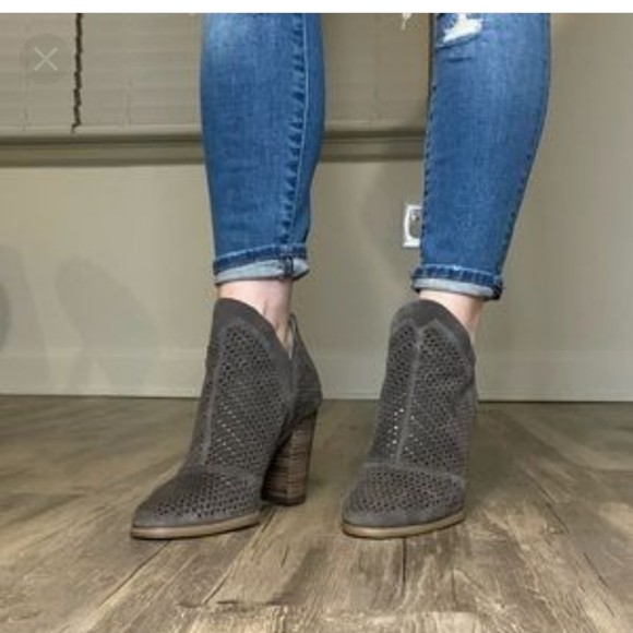 Vince Camuto Shoes - Vince camuto flunna ankle boots
